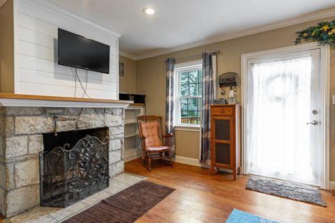 Tiny photo for 271 Oakwood Drive, Wood Dale, IL 60191 (MLS # 12542981)