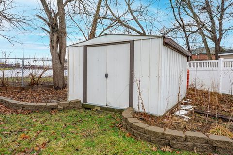Tiny photo for 271 Oakwood Drive, Wood Dale, IL 60191 (MLS # 12542981)