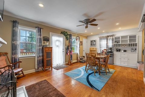 Tiny photo for 271 Oakwood Drive, Wood Dale, IL 60191 (MLS # 12542981)