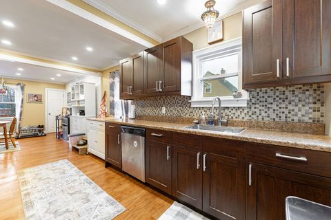 Tiny photo for 271 Oakwood Drive, Wood Dale, IL 60191 (MLS # 12542981)