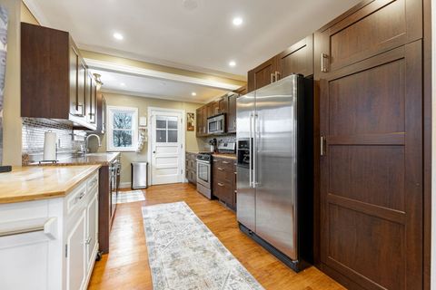 Tiny photo for 271 Oakwood Drive, Wood Dale, IL 60191 (MLS # 12542981)