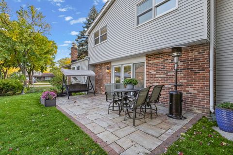 Tiny photo for 1515 S Harvard Avenue, Arlington Heights, IL 60005 (MLS # 12495739)