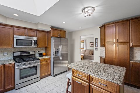 Tiny photo for 1515 S Harvard Avenue, Arlington Heights, IL 60005 (MLS # 12495739)