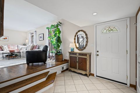 Tiny photo for 1515 S Harvard Avenue, Arlington Heights, IL 60005 (MLS # 12495739)