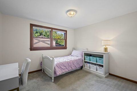 Tiny photo for 1515 S Harvard Avenue, Arlington Heights, IL 60005 (MLS # 12495739)