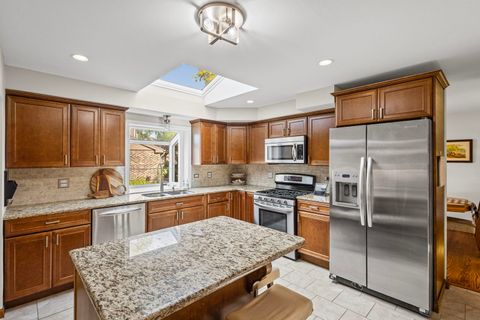 Tiny photo for 1515 S Harvard Avenue, Arlington Heights, IL 60005 (MLS # 12495739)