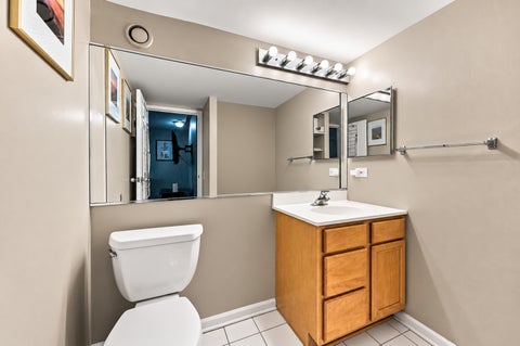 Tiny photo for 711 W Gordon Terrace #310, Chicago, IL 60613 (MLS # 12756212)