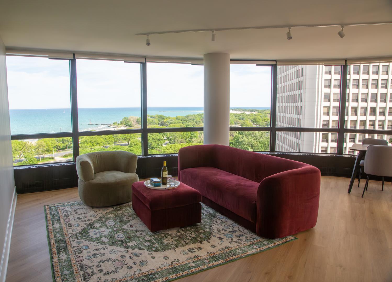 5415 N Sheridan Road 1601