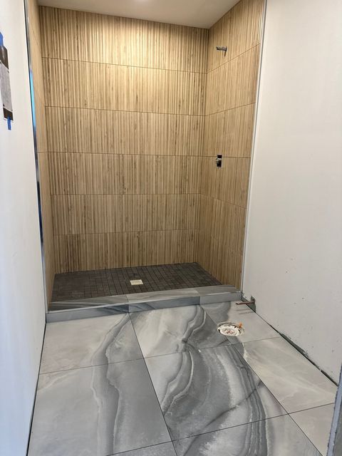 Tiny photo for 411 Woodland Court, Glenview, IL 60025 (MLS # 12576964)