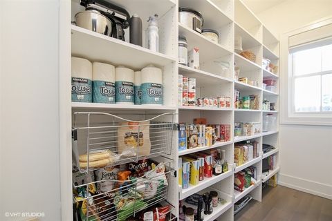 Tiny photo for 411 Woodland Court, Glenview, IL 60025 (MLS # 12576964)