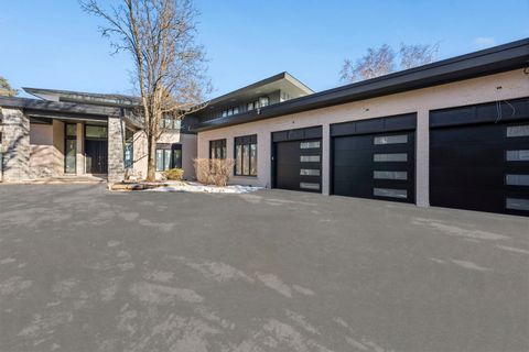 Tiny photo for 411 Woodland Court, Glenview, IL 60025 (MLS # 12576964)