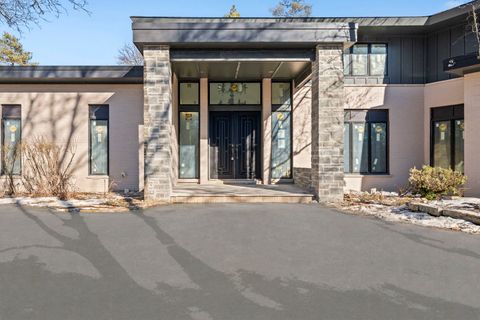 Tiny photo for 411 Woodland Court, Glenview, IL 60025 (MLS # 12576964)