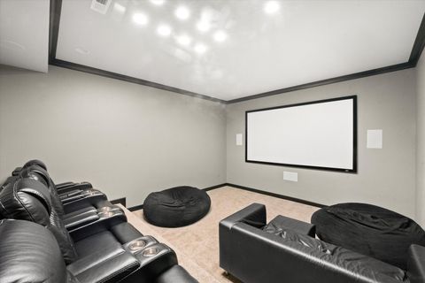 Tiny photo for 411 Woodland Court, Glenview, IL 60025 (MLS # 12576964)