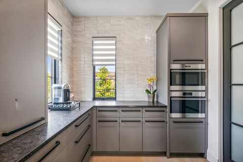 Tiny photo for 411 Woodland Court, Glenview, IL 60025 (MLS # 12576964)