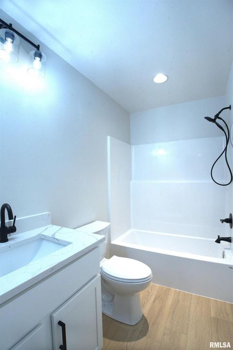 Tiny photo for 404 Crossroads Avenue, Camanche, IA 52730 (MLS # QC4268509)