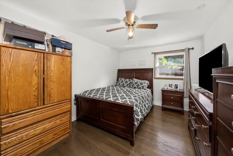 Tiny photo for 10429 S Keeler Avenue, Oak Lawn, IL 60453 (MLS # 12526119)