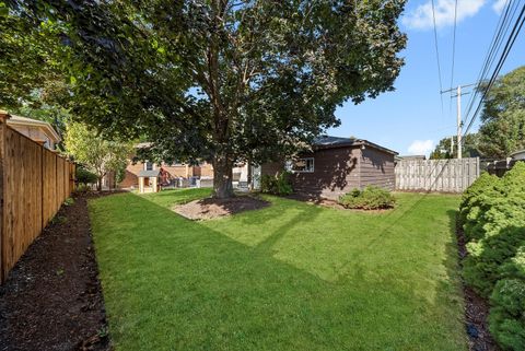 Tiny photo for 10429 S Keeler Avenue, Oak Lawn, IL 60453 (MLS # 12526119)