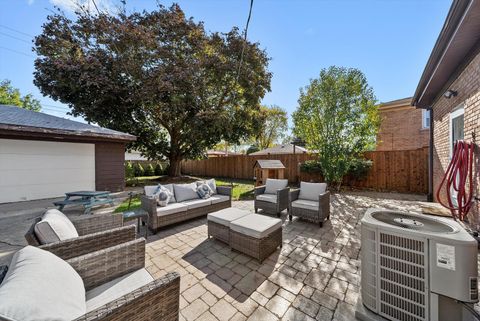 Tiny photo for 10429 S Keeler Avenue, Oak Lawn, IL 60453 (MLS # 12526119)