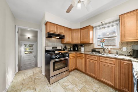 Tiny photo for 10429 S Keeler Avenue, Oak Lawn, IL 60453 (MLS # 12526119)