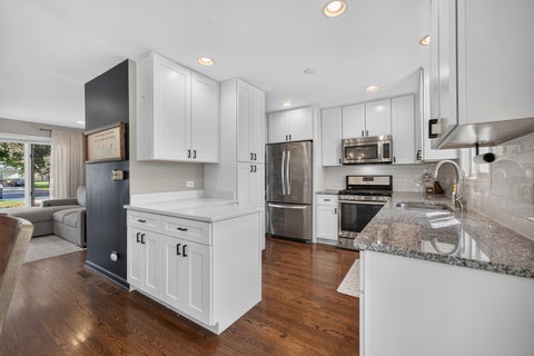 Tiny photo for 3S626 Wilbur Avenue, Warrenville, IL 60555 (MLS # 12790483)