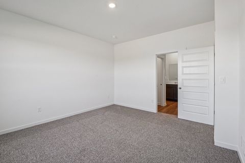 Tiny photo for 2592 skye Drive, Pingree Grove, IL 60140 (MLS # 12495072)
