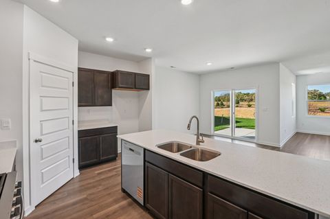 Tiny photo for 2592 skye Drive, Pingree Grove, IL 60140 (MLS # 12495072)