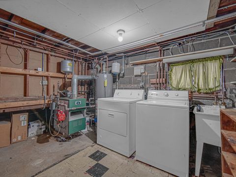 Tiny photo for 4537 Warsaw Avenue, Lyons, IL 60534 (MLS # 12478524)