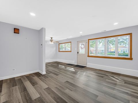 Tiny photo for 4537 Warsaw Avenue, Lyons, IL 60534 (MLS # 12478524)