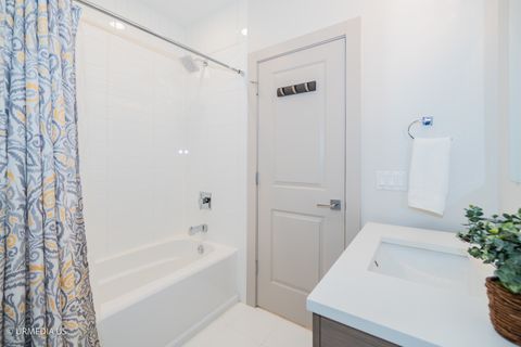Tiny photo for 1221 E 46th Street #1, Chicago, IL 60653 (MLS # 12500720)