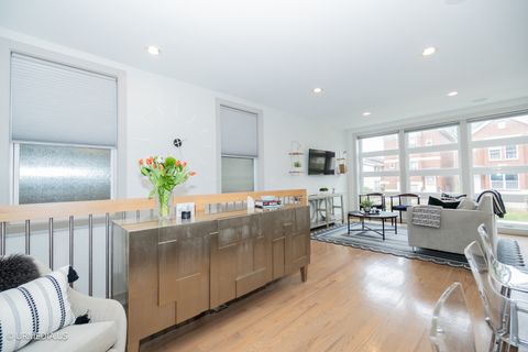 Tiny photo for 1221 E 46th Street #1, Chicago, IL 60653 (MLS # 12500720)