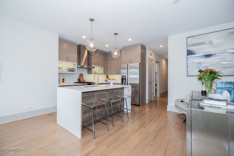Tiny photo for 1221 E 46th Street #1, Chicago, IL 60653 (MLS # 12500720)