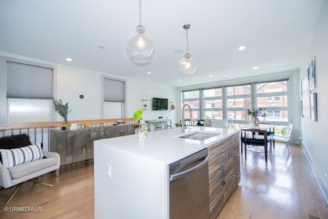 Tiny photo for 1221 E 46th Street #1, Chicago, IL 60653 (MLS # 12500720)