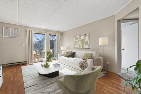 Tiny photo for 734 N Briar Hill Lane #3, Addison, IL 60101 (MLS # 12569855)