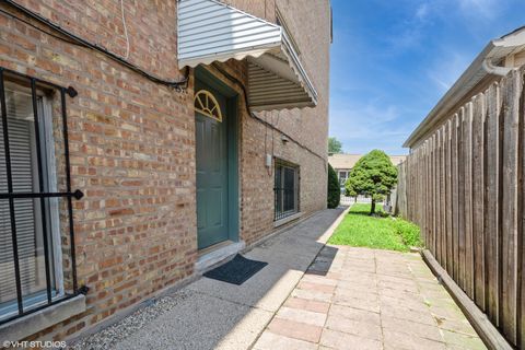 Tiny photo for 4757 N Keeler Avenue #302, Chicago, IL 60630 (MLS # 12432561)