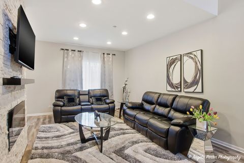 Tiny photo for 6044 Canterbury Lane #9-3, Hoffman Estates, IL 60192 (MLS # 12617209)