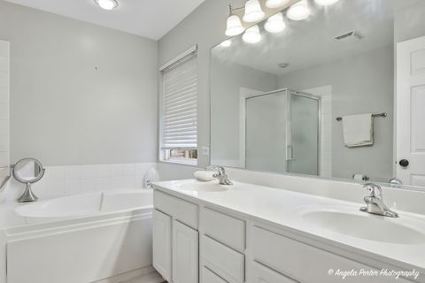 Tiny photo for 6044 Canterbury Lane #9-3, Hoffman Estates, IL 60192 (MLS # 12617209)