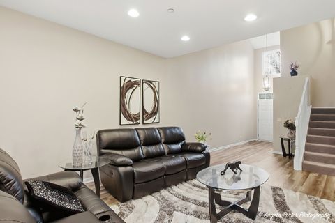 Tiny photo for 6044 Canterbury Lane #9-3, Hoffman Estates, IL 60192 (MLS # 12617209)
