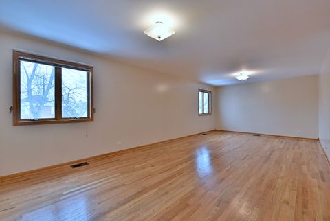 Tiny photo for 7324 W Lunt Avenue, Chicago, IL 60631 (MLS # 12562260)