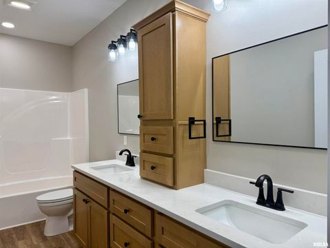 Tiny photo for 12570 Hudgens Road, Marion, IL 62959 (MLS # EB460321)