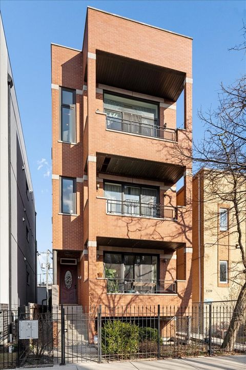 Photo of 1541 N Artesian Avenue #3, Chicago, IL 60622 (MLS # 12641620)