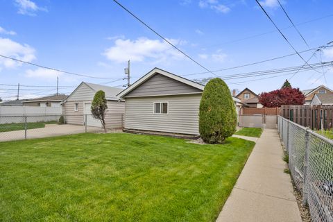 Tiny photo for 5353 S Moody Avenue, Chicago, IL 60638 (MLS # 12626343)