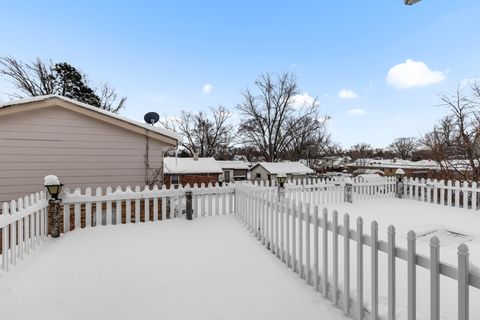 Tiny photo for 3044 LOUISE Street, Rockford, IL 61103 (MLS # 12530435)