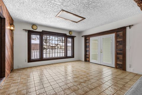 Tiny photo for 3044 LOUISE Street, Rockford, IL 61103 (MLS # 12530435)