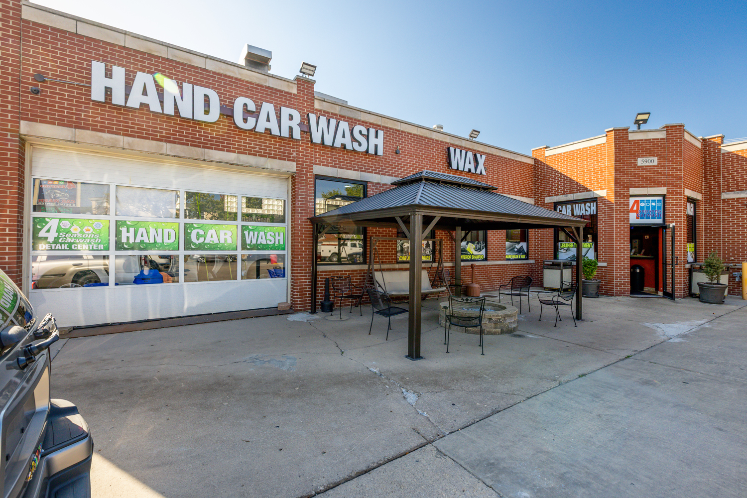 5900 W Addison Street