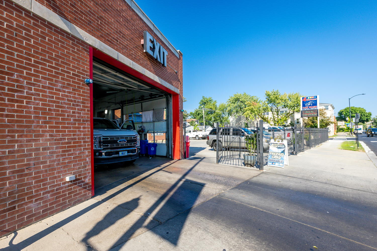 5900 W Addison Street