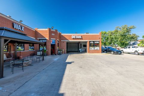 5900 W Addison Street Chicago IL 60634