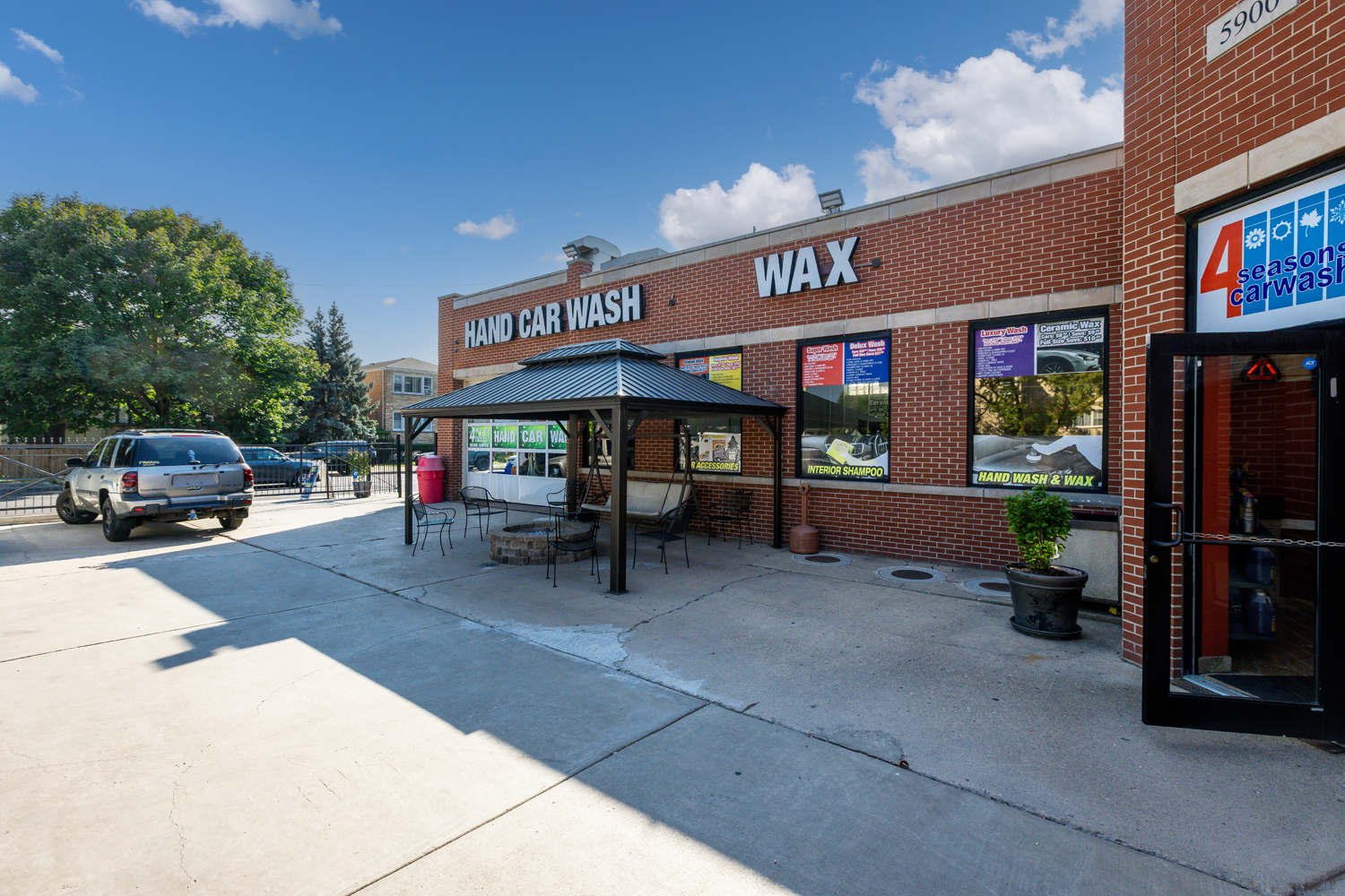 5900 W Addison Street