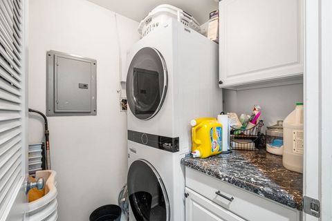 Tiny photo for 3035 N Racine Avenue #1, Chicago, IL 60657 (MLS # 12593479)