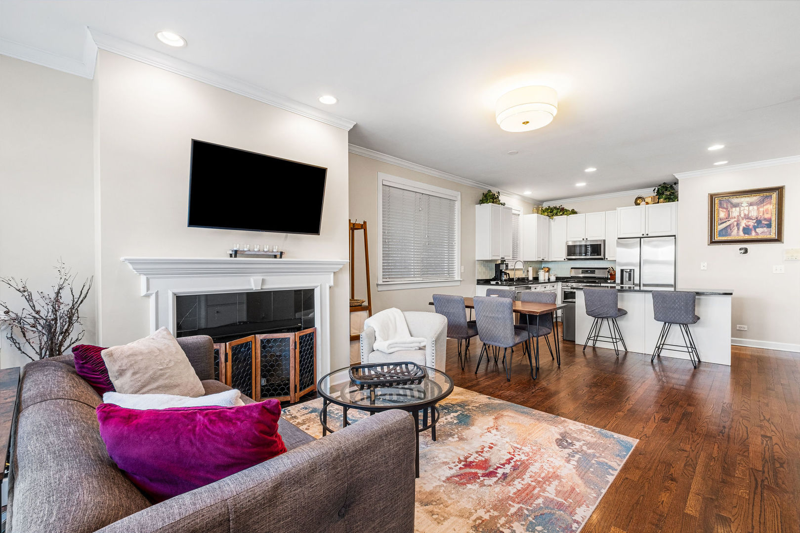 3035 N Racine Avenue 1