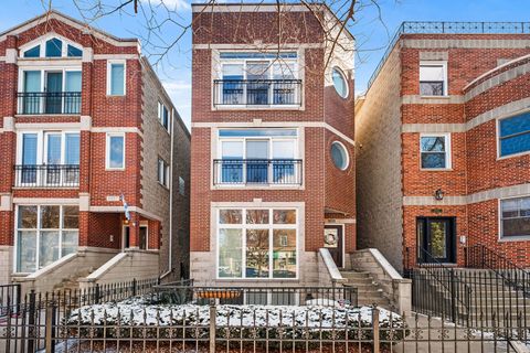 Photo of 3035 N Racine Avenue #1, Chicago, IL 60657 (MLS # 12593479)